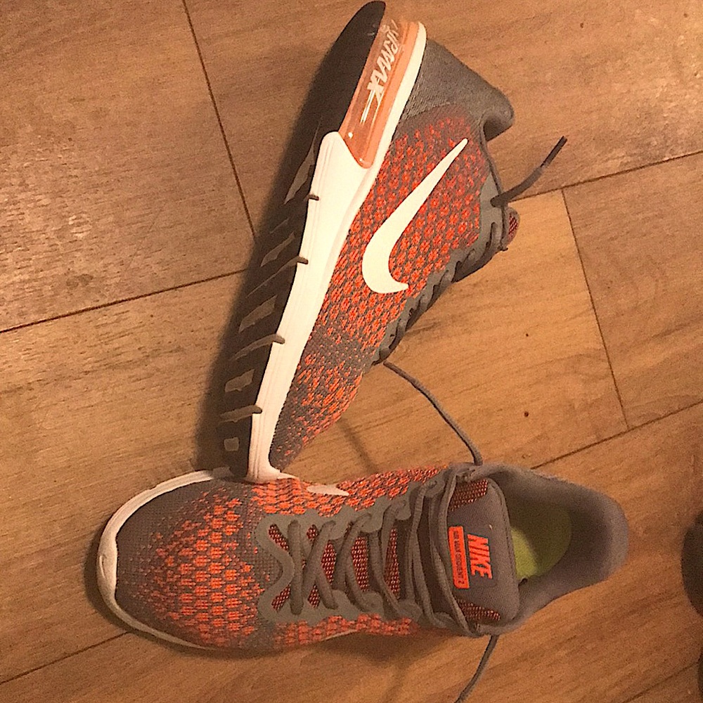 Nike AirMax Sequent 2